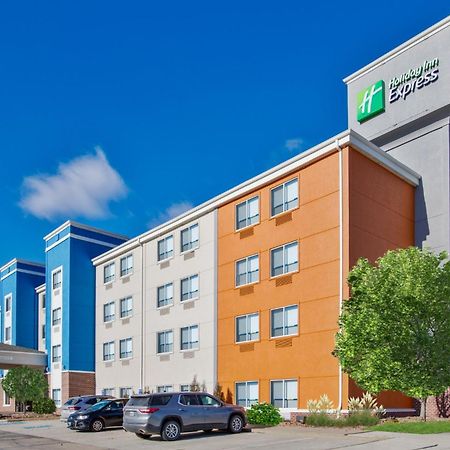 Holiday Inn Express Fremont By Ihg Ngoại thất bức ảnh