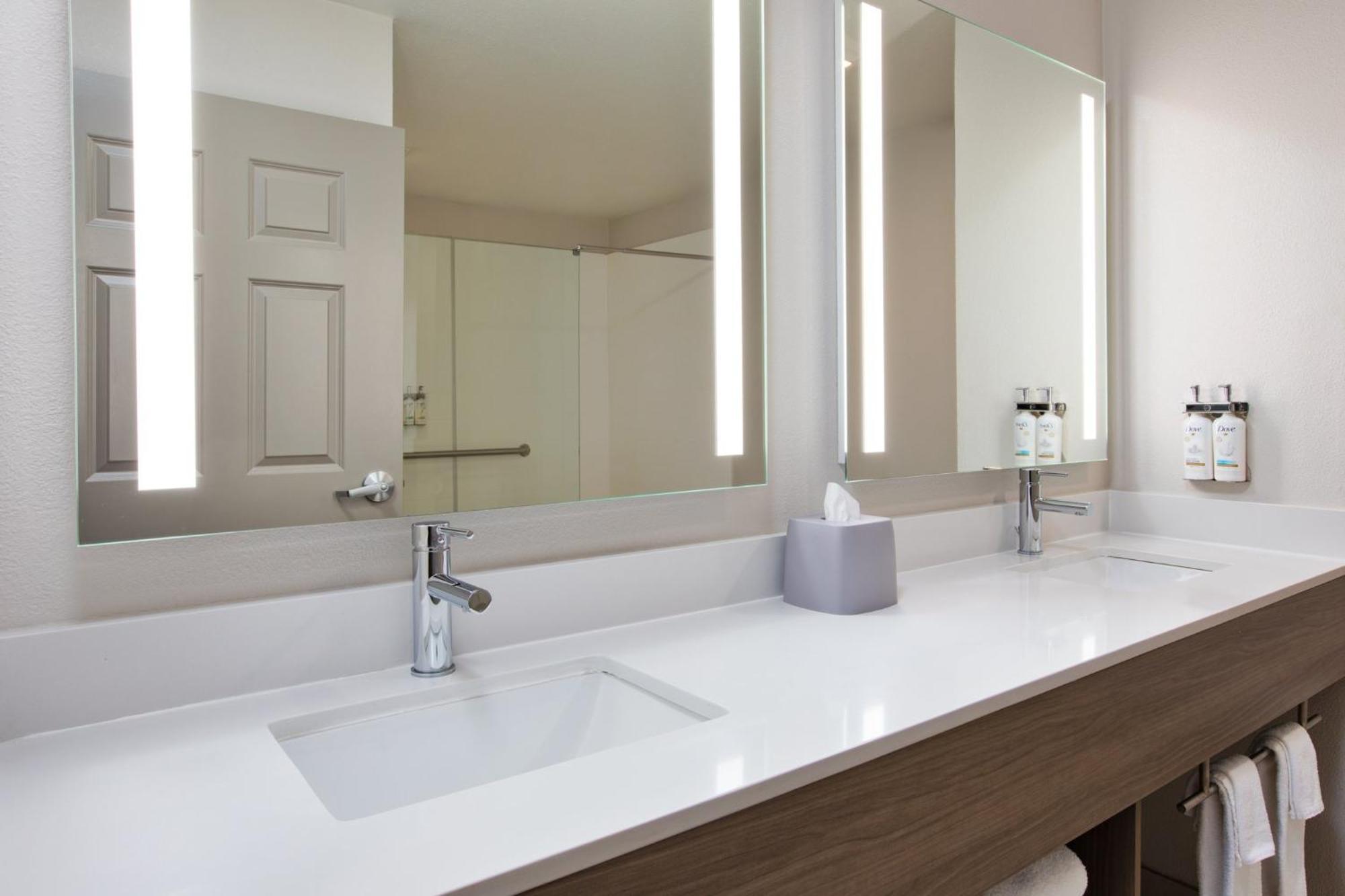 Holiday Inn Express Fremont By Ihg Ngoại thất bức ảnh