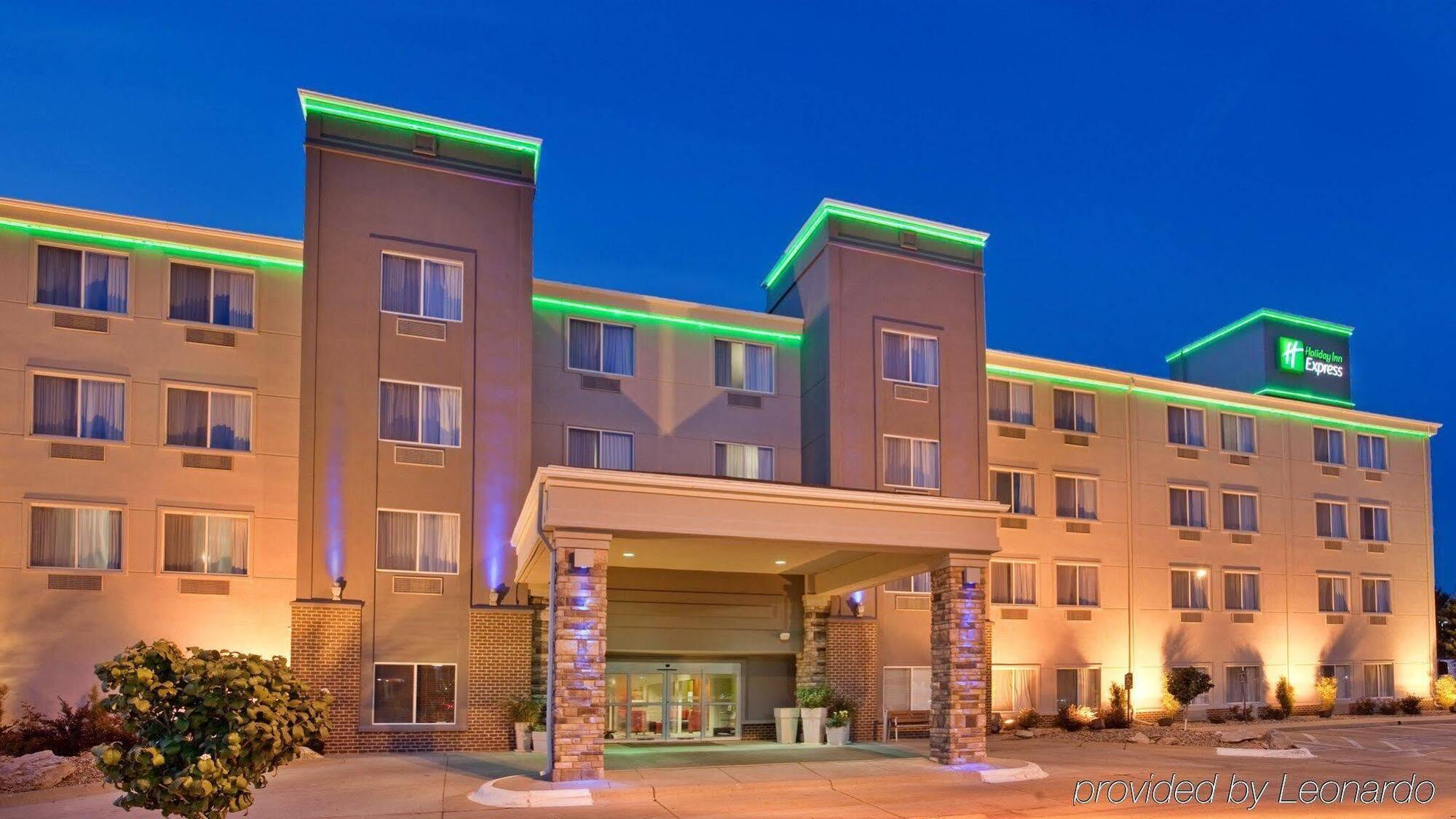 Holiday Inn Express Fremont By Ihg Ngoại thất bức ảnh